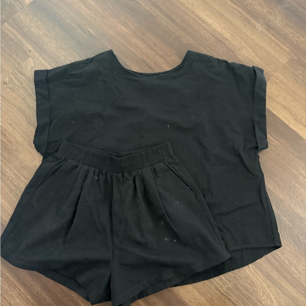 Trendy Boutique Black Blouse